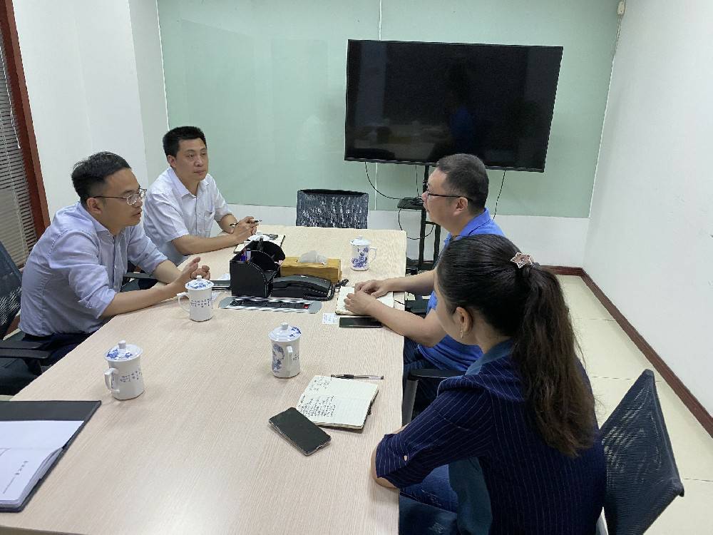 无锡市工信局领导来开云网页版·官方版网站登录入口-开云(中国)科技开展“三联三解”活动